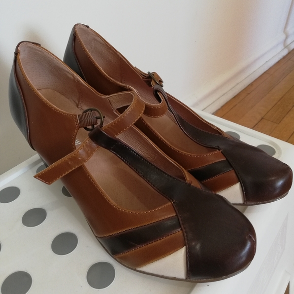 Modcloth shoes - Picture 4 of 5